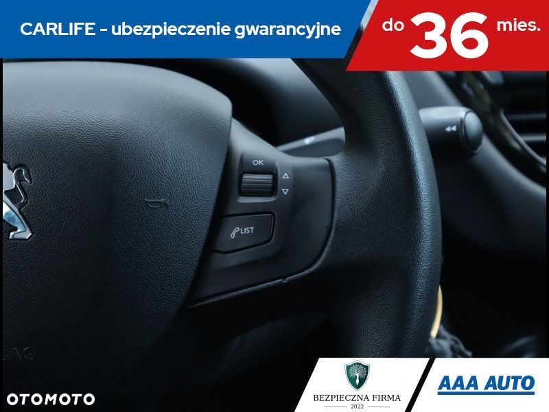 Peugeot 208 - 18