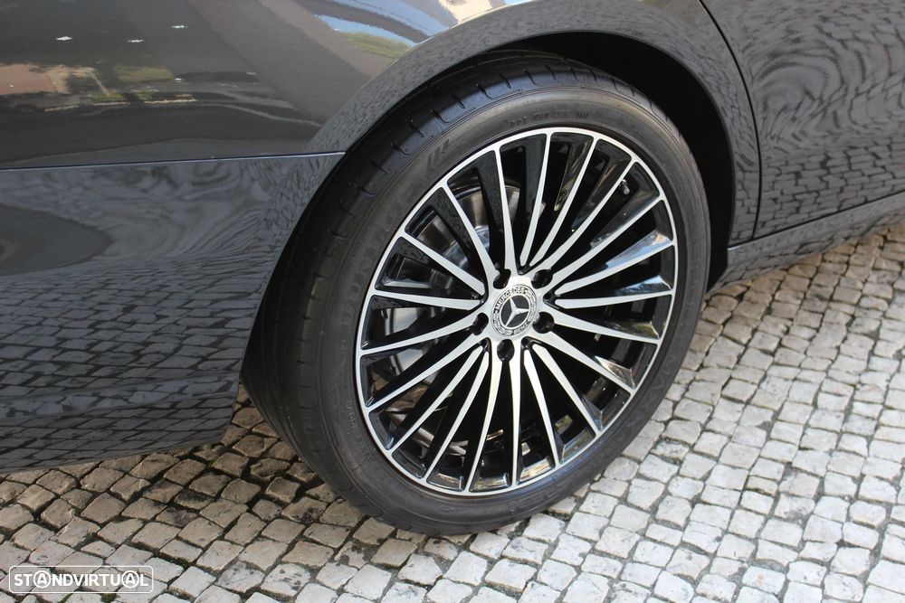 Mercedes-Benz E 220 d Avantgarde - 10