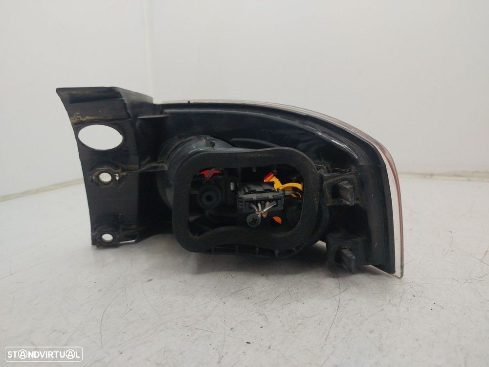 Farolim Stop Esq Seat Ibiza Iii (6L1) - 2