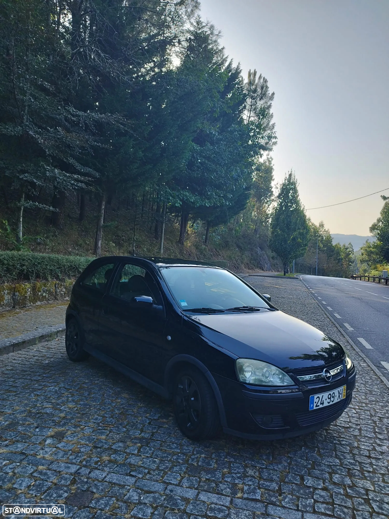 Opel Corsa 1.2 16V Enjoy - 4