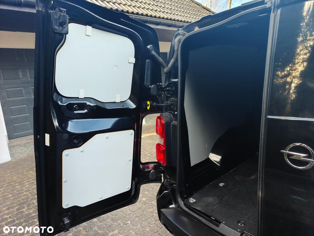 Opel Vivaro - 10