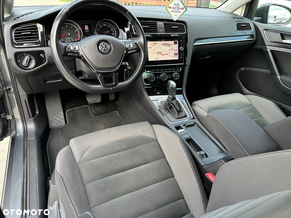 Volkswagen Golf - 7