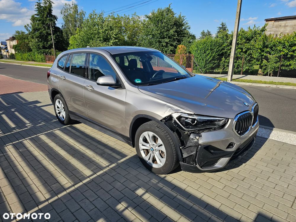 BMW X1 xDrive25e Advantage - 2