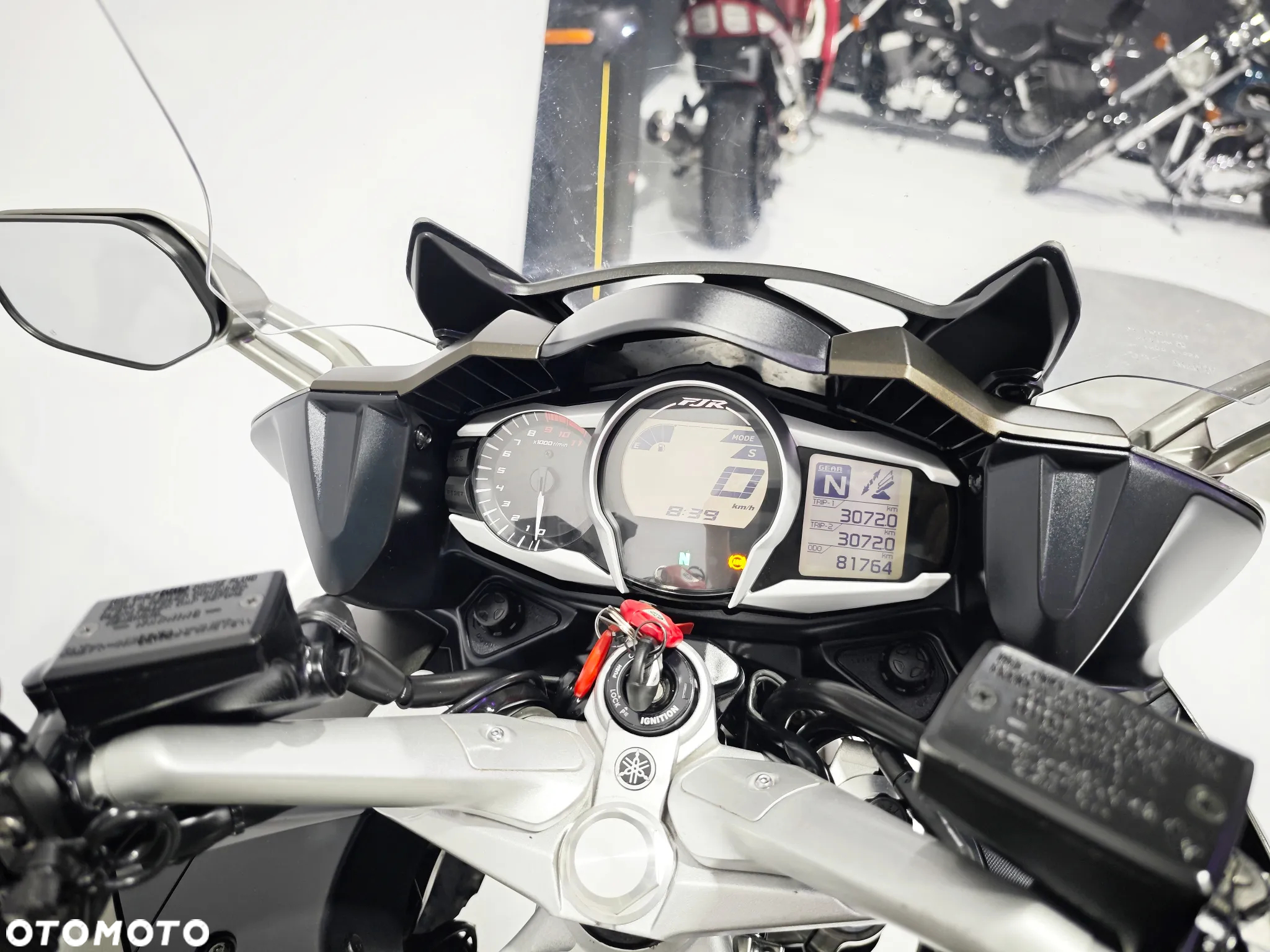 Yamaha FJR - 6