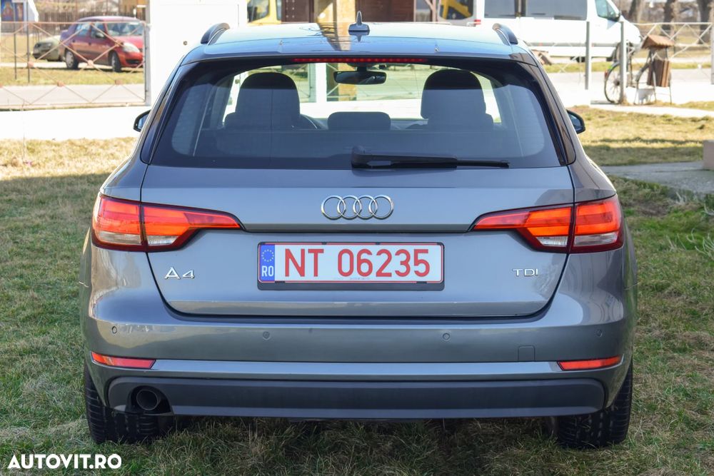 Audi A4 2.0 TDI ultra S tronic Design - 3