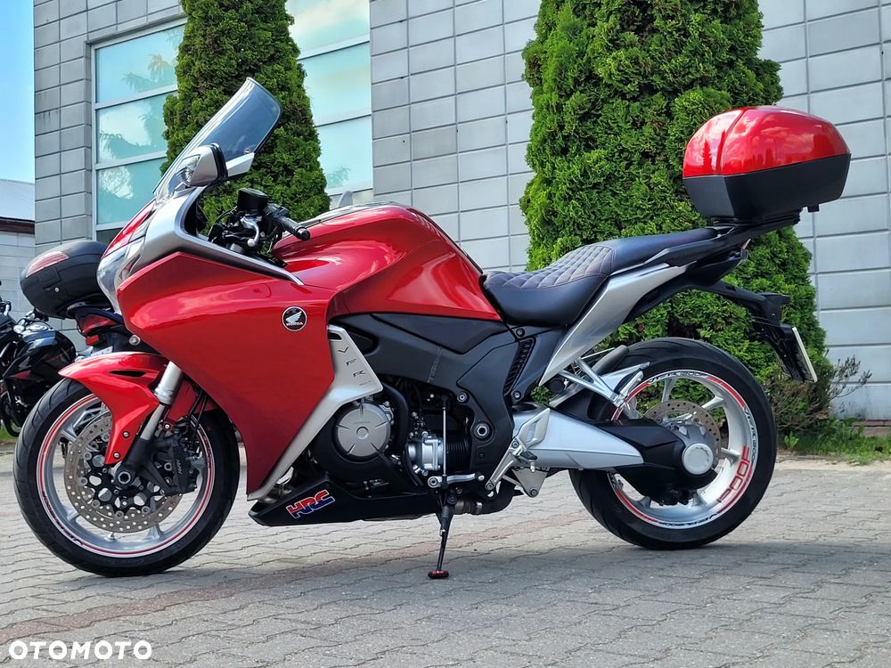 Honda VFR - 3