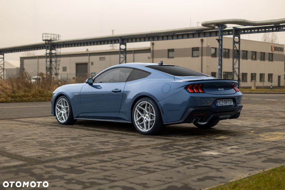 Ford Mustang 5.0 V8 GT - 2