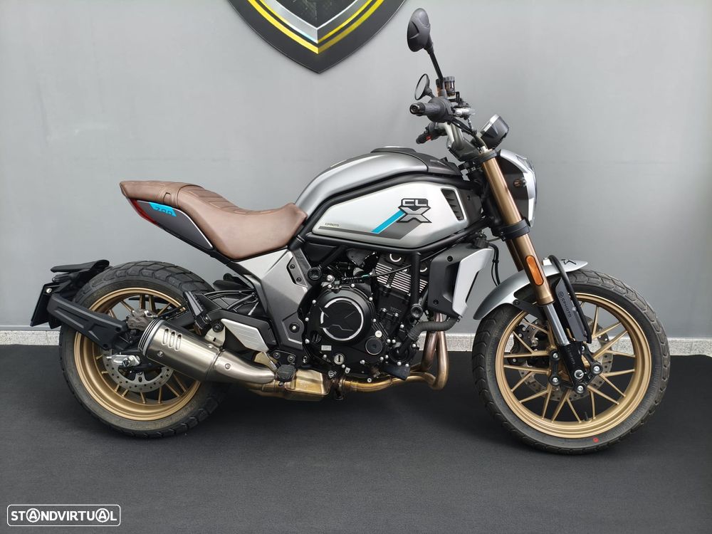 CF Moto 700CL-X Heritage Abs - 4