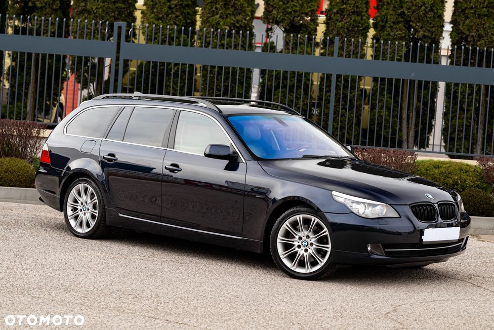 BMW Seria 5 525i xDrive - 5