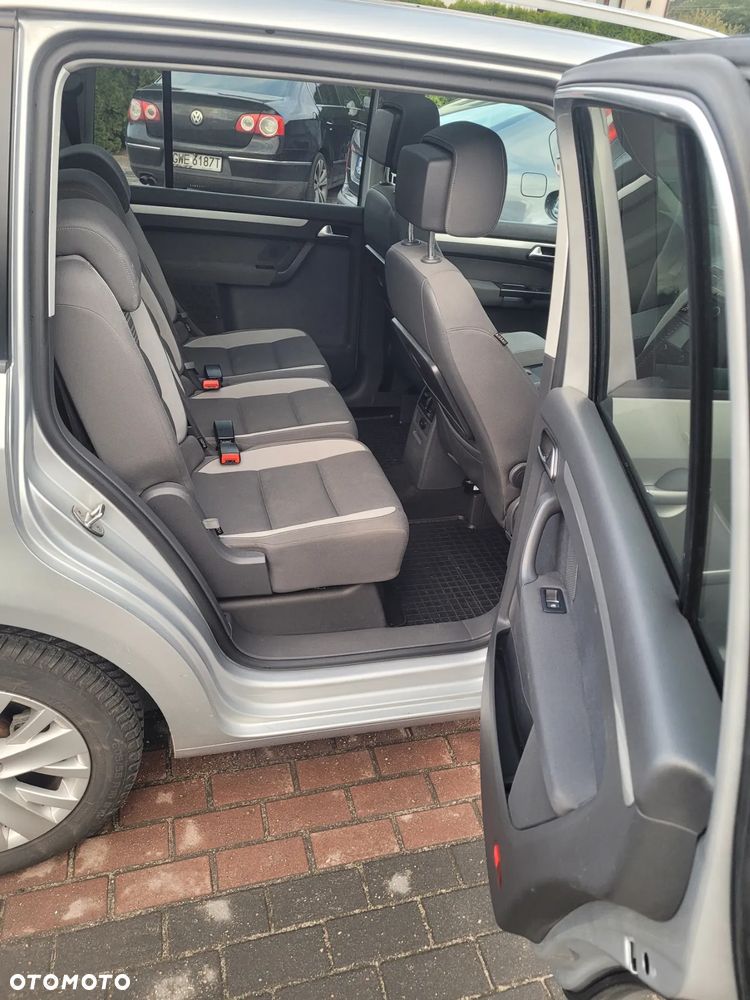 Volkswagen Touran 1.6 TDI DPF BlueMotion Technology Life - 9