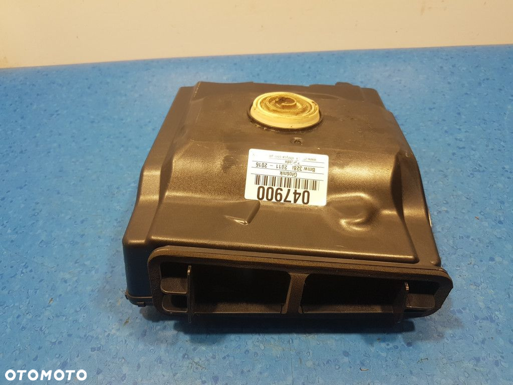 BMW 3 F30 GŁOŚNIK SUBWOOFER NISKOTONOWY PRAWY 9210150 - 10