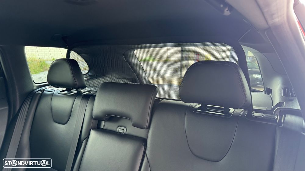 Volvo XC 60 2.0 D4 Dynamic Edition Geartronic - 20