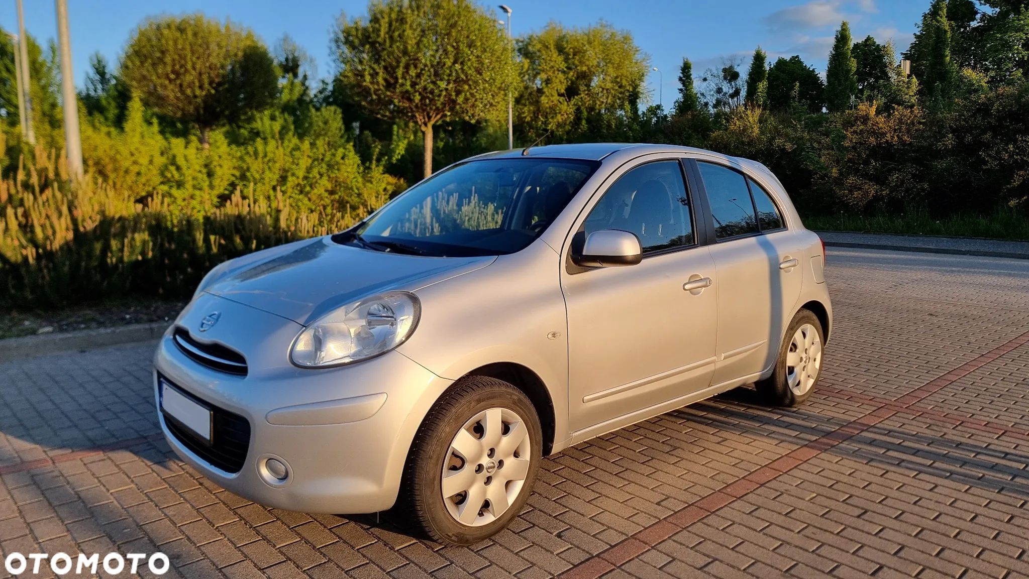 Nissan Micra - 1
