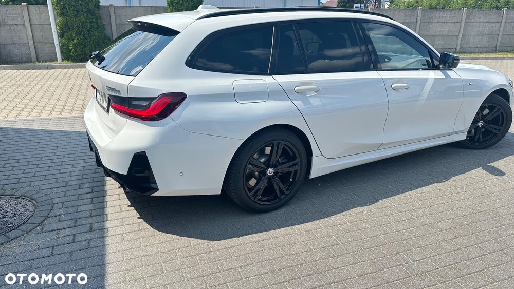 BMW Seria 3 330e M Sport - 17