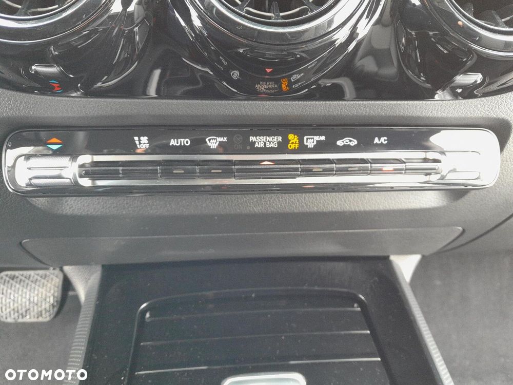 Mercedes-Benz Klasa B 200 7G-DCT - 27