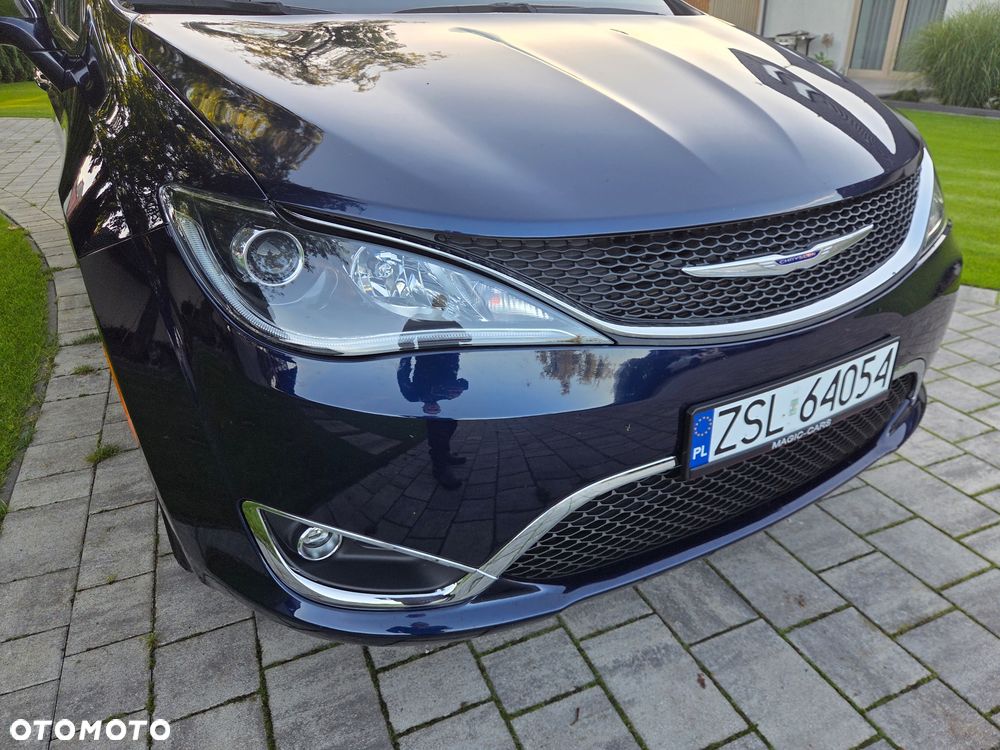 Chrysler Pacifica - 38