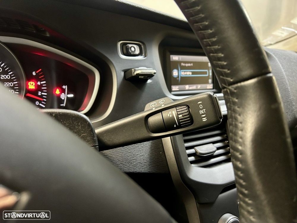 Volvo V40 2.0 D2 Momentum - 15