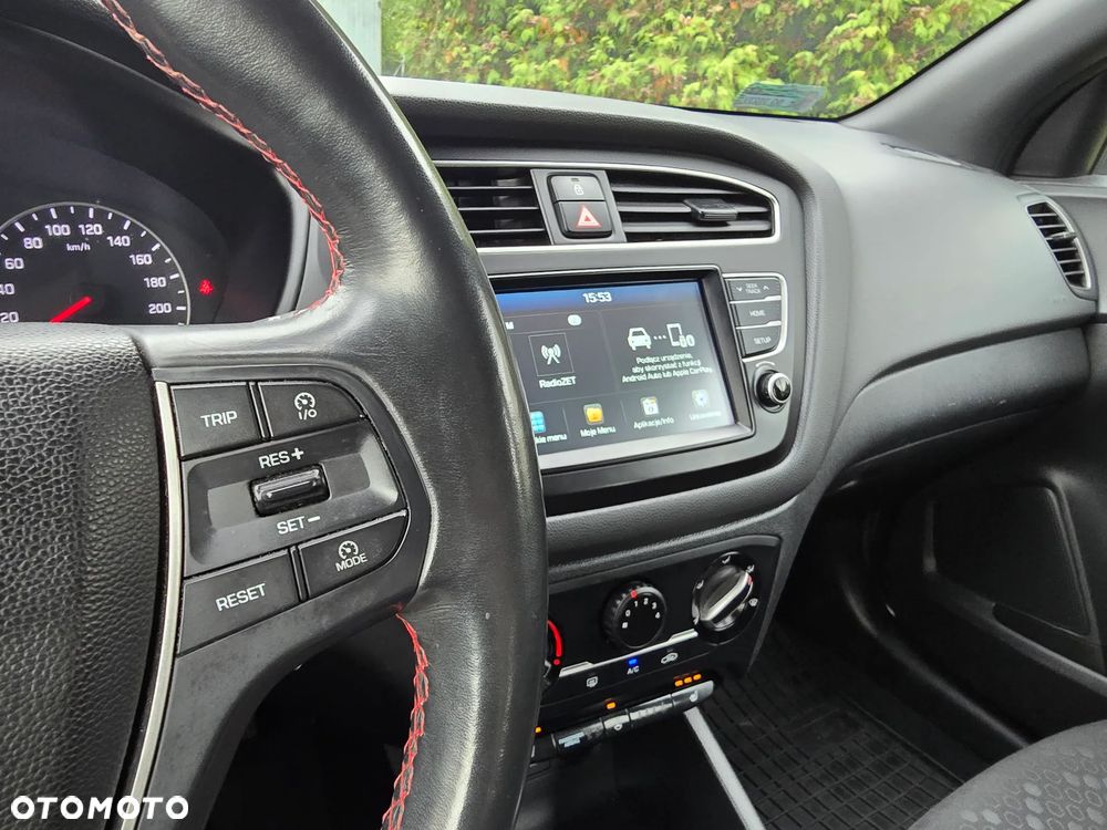 Hyundai i20 1.2 Comfort - 11