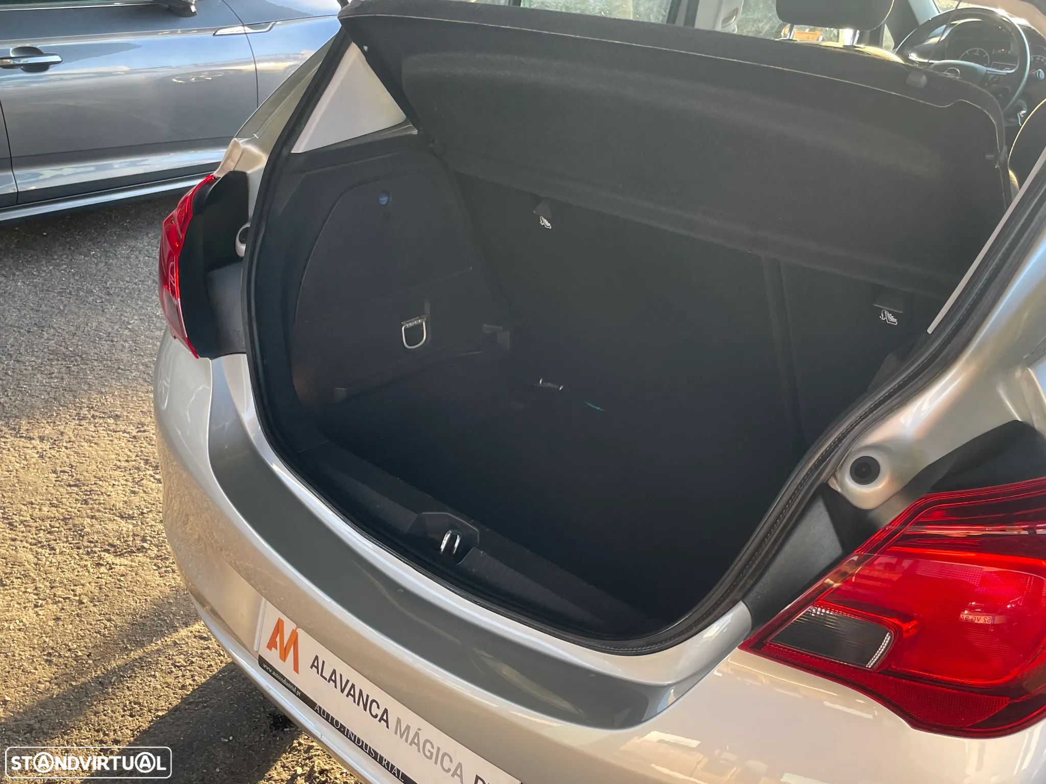 Opel Corsa 1.3 CDTi Business Edition - 11