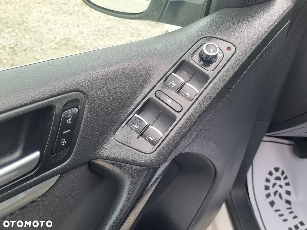 Volkswagen Tiguan - 14