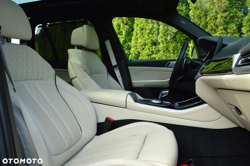 BMW X5 M M50d - 22