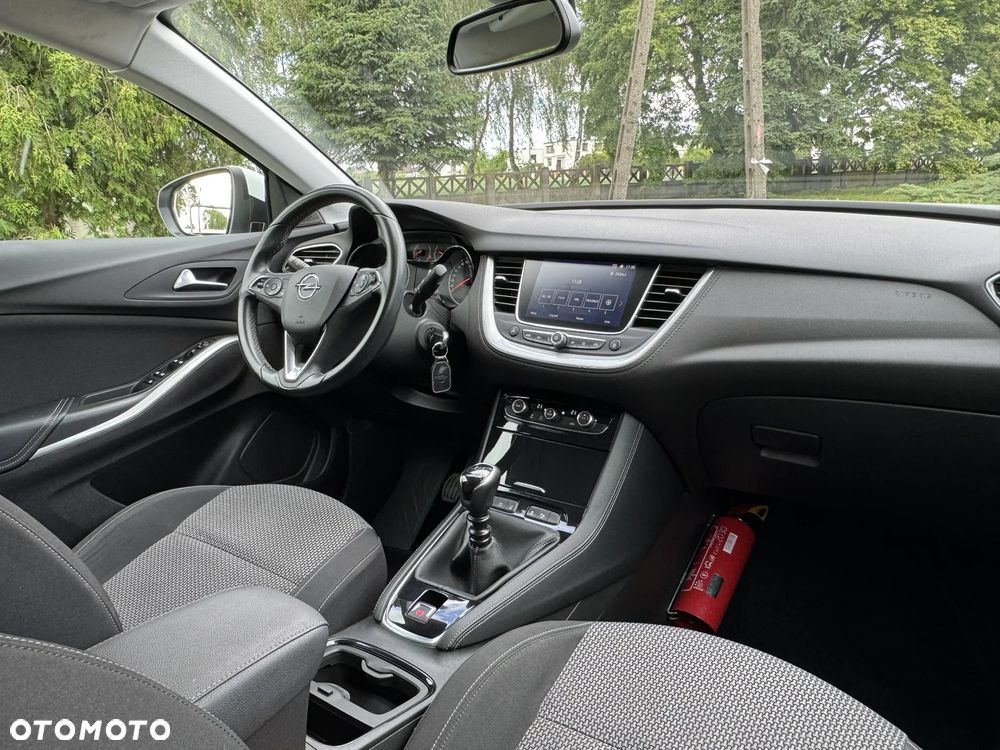 Opel Grandland X - 11