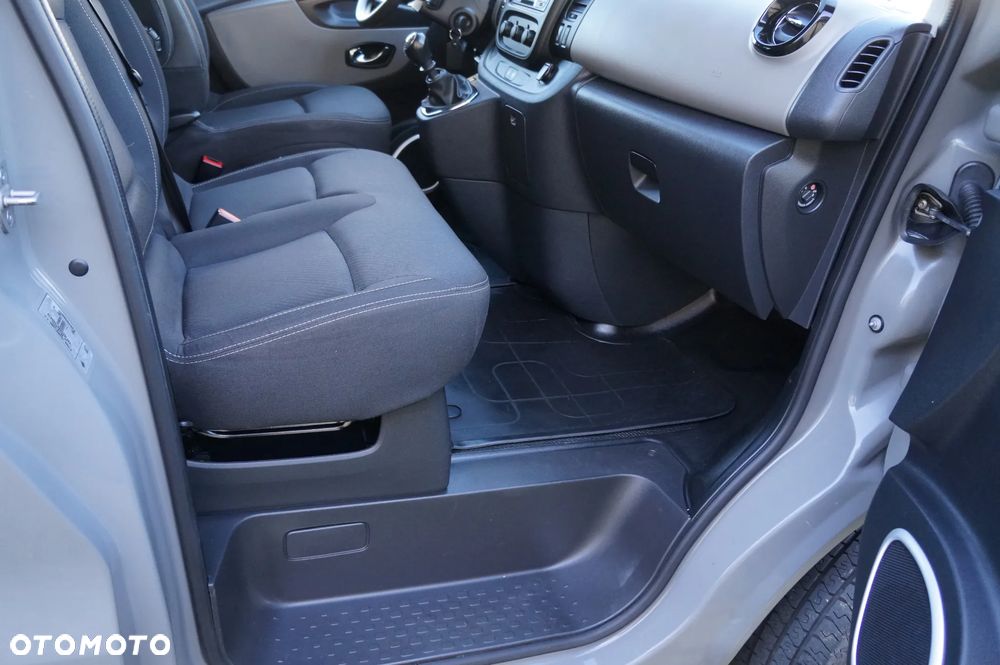 Nissan NV300 - 20