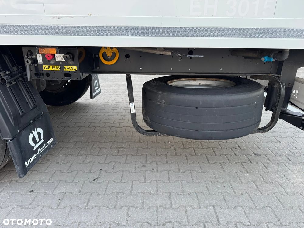 Krone Hakowa, Carrier Vector HE19, Nowe opony!! - 28