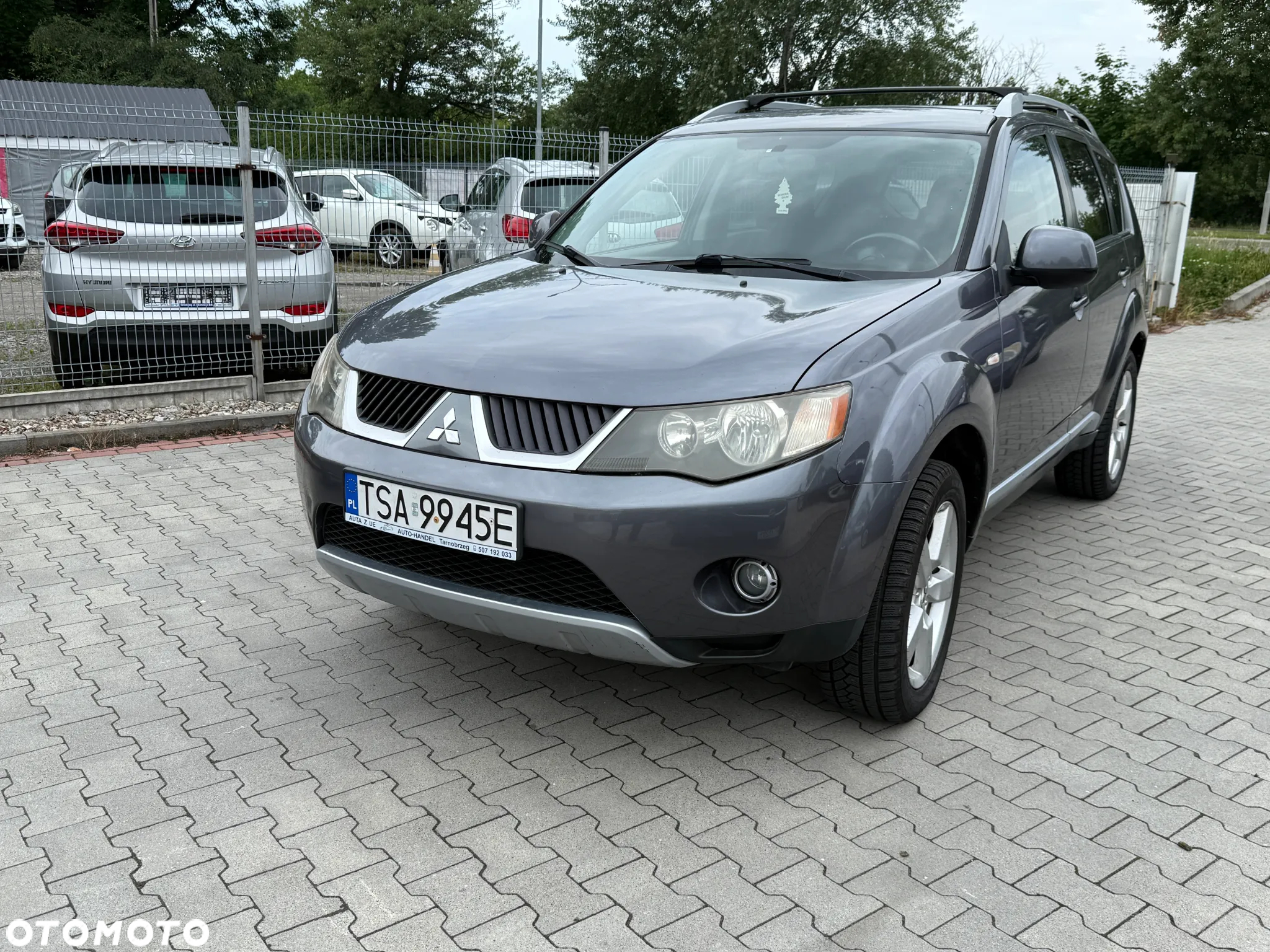 Mitsubishi Outlander 2.4 Intense + - 8