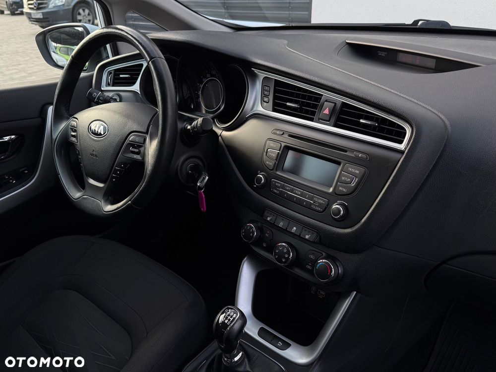 Kia Ceed 1.6 GDI Edition 7 - 28