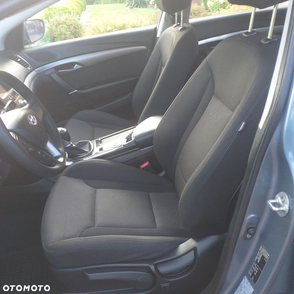 Hyundai i40 Kombi blue 1.6 Trend - 10