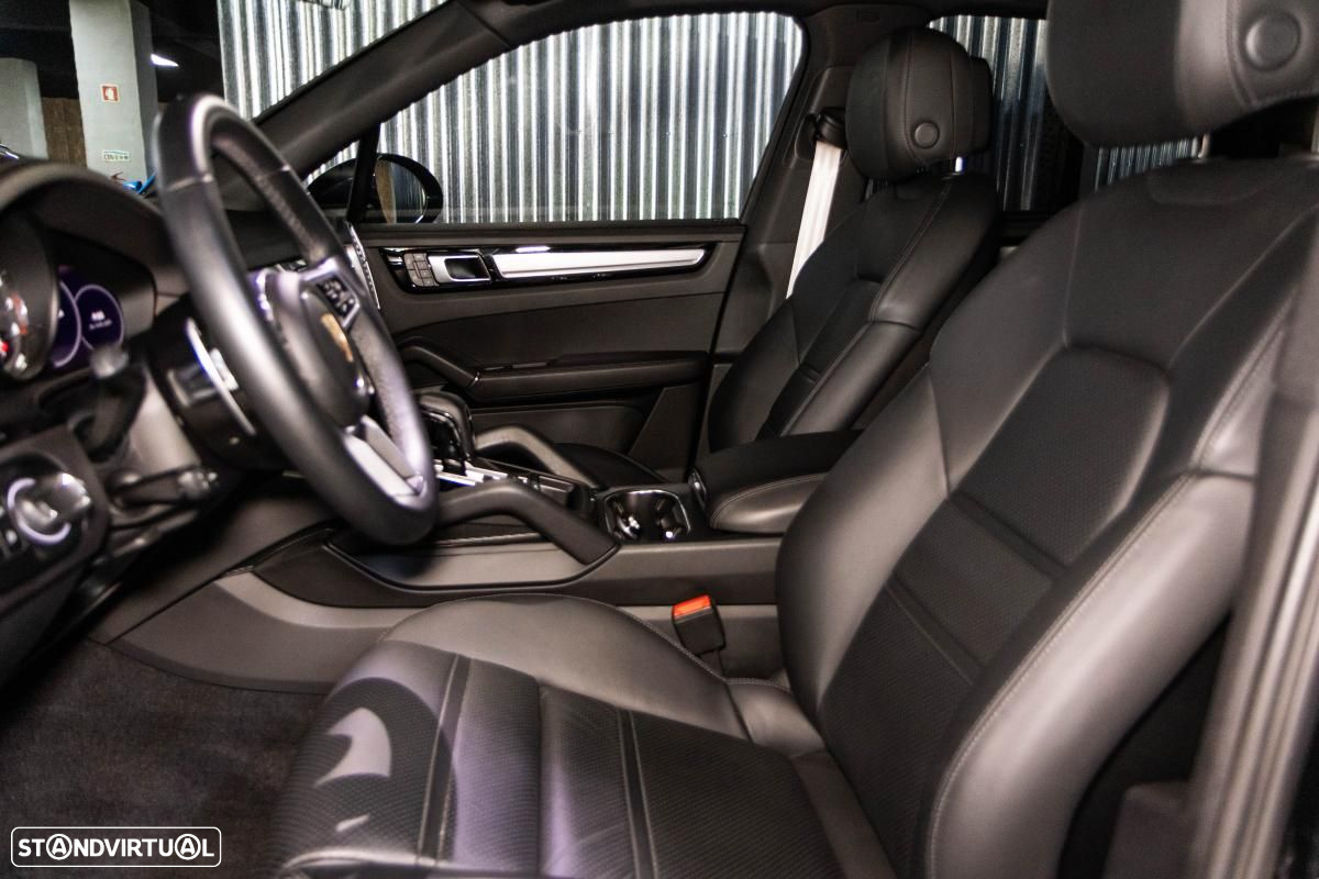 Porsche Cayenne E-Hybrid Tiptronic S Platinum Edition - 39