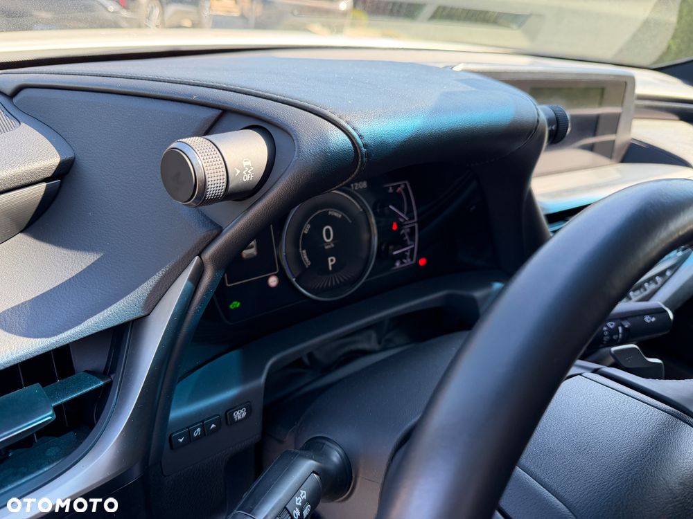 Lexus ES 300h Business Line - 20