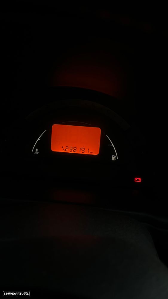 Citroën C3 1.4 HDi Exclusive - 6