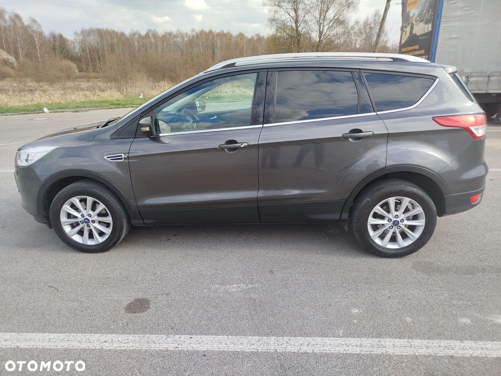 Ford Kuga 2.0 TDCi 2x4 Titanium - 7