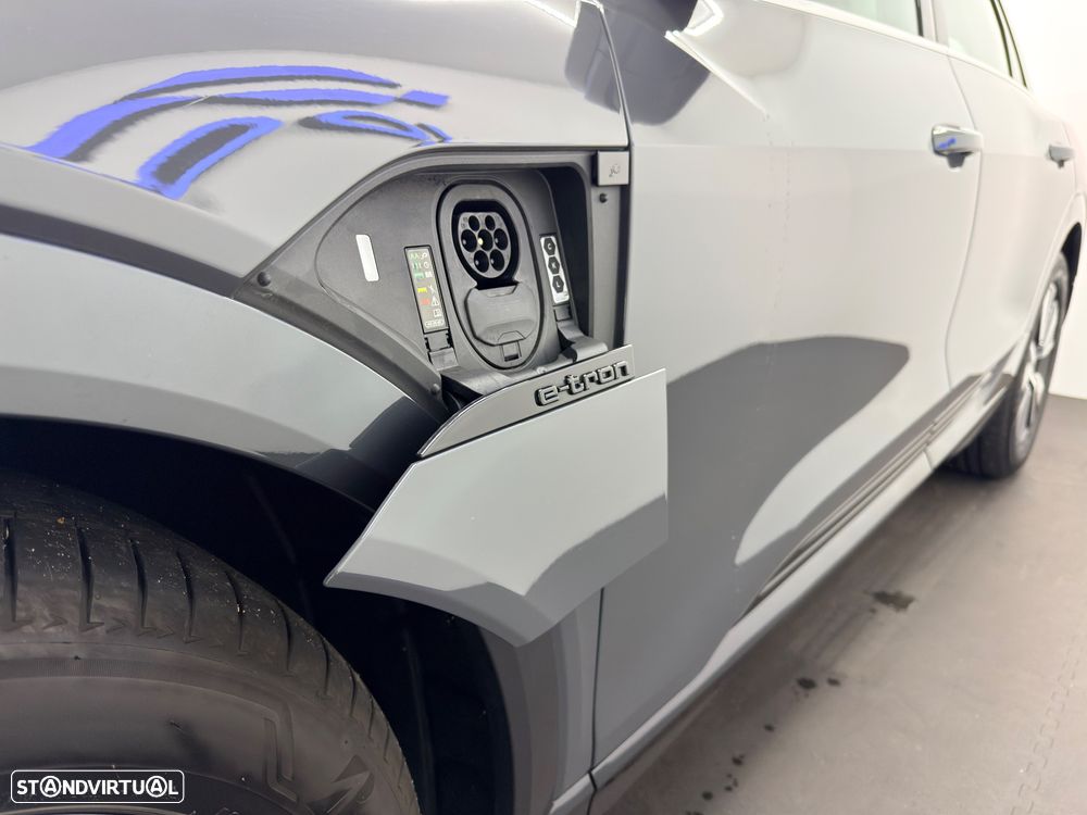 Audi Q8 e-Tron 50 quattro advanced - 38