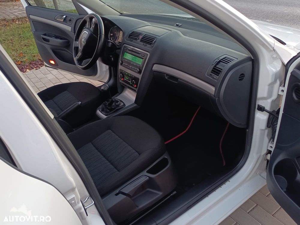 Skoda Octavia - 7