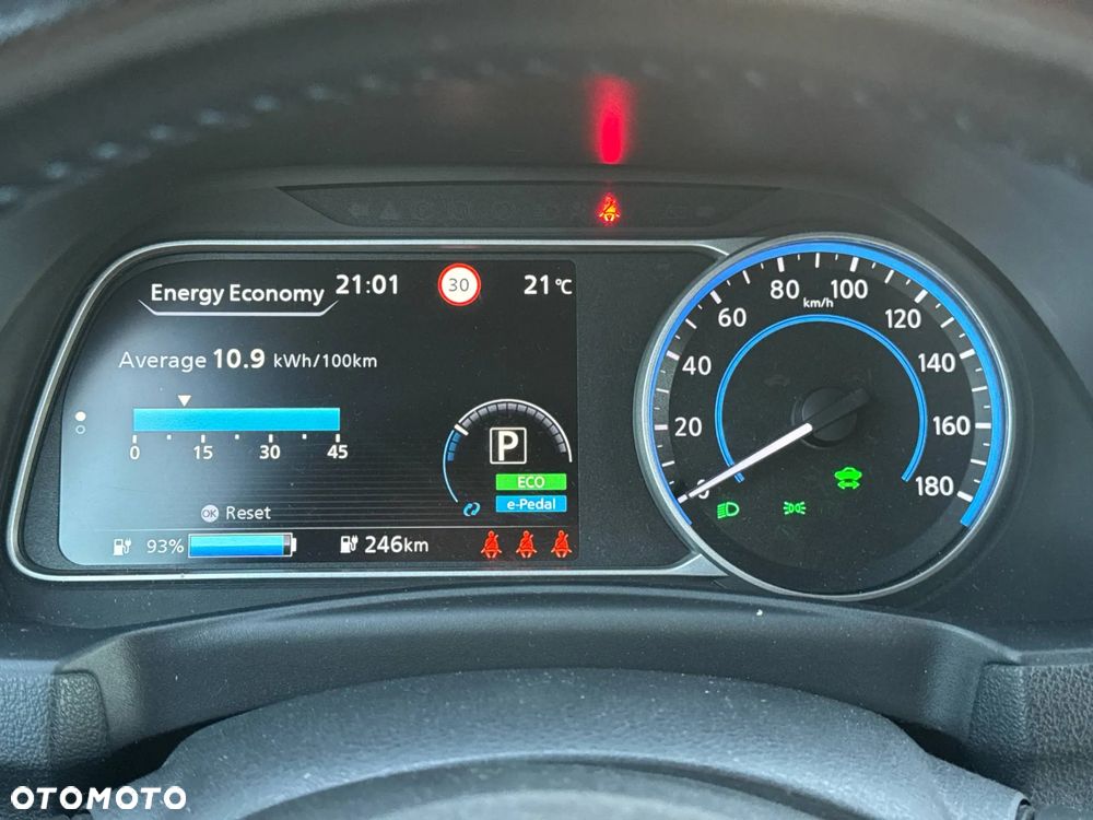Nissan Leaf 40 kWh Tekna - 16