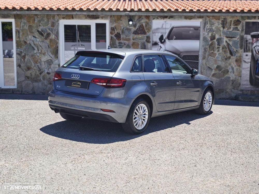 Audi A3 Sportback 1.6 TDI Design - 7