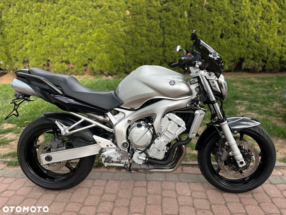 Yamaha FZ6 - 4