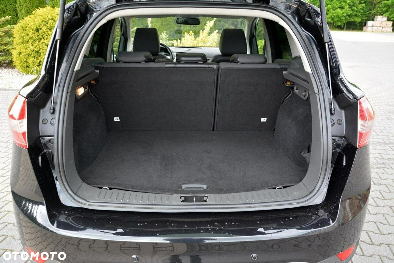 Ford Kuga 2.0 TDCi 4WD Titanium - 37
