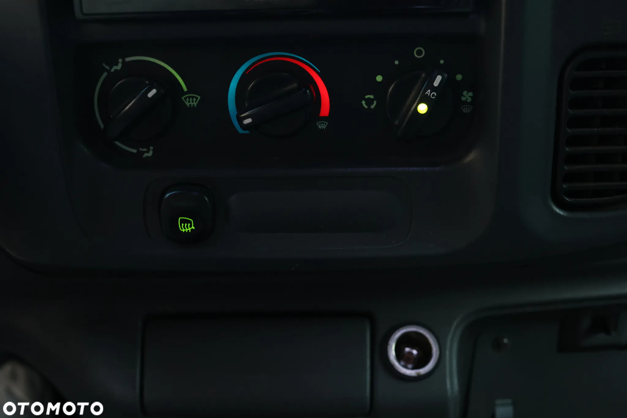 Ford Transit - 12