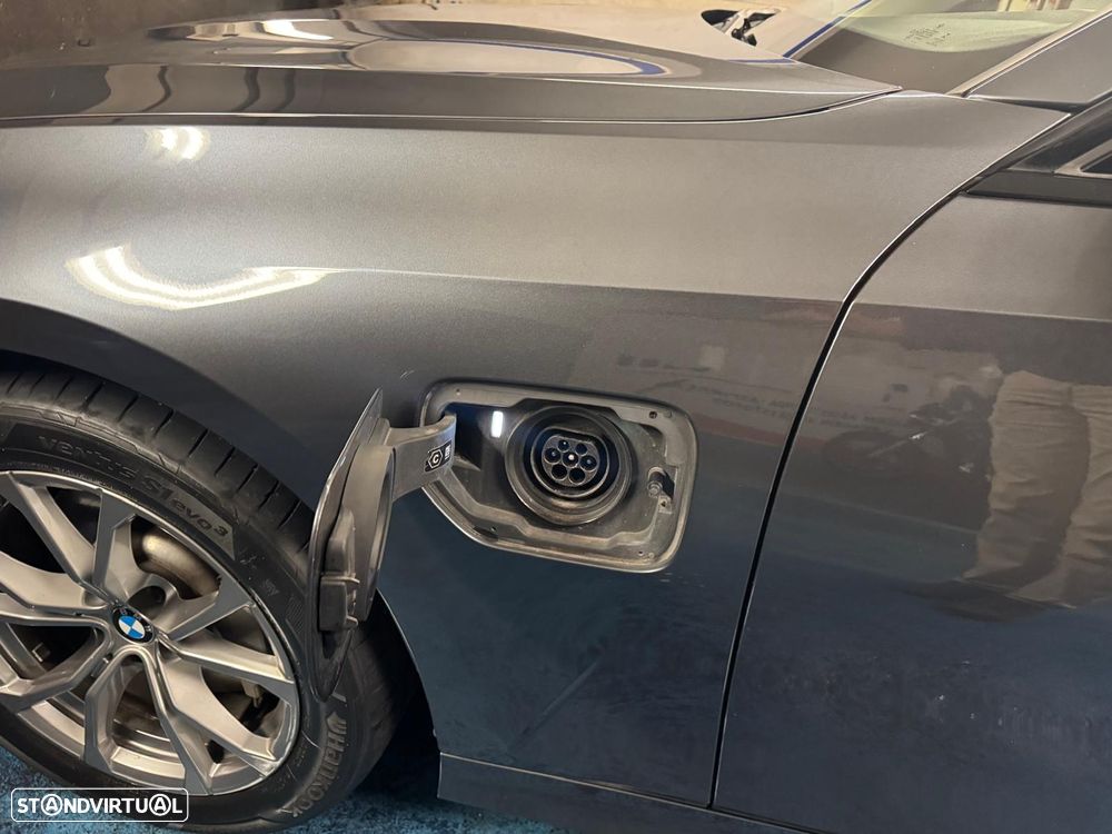 BMW 330 e Aut. Sport Line - 8