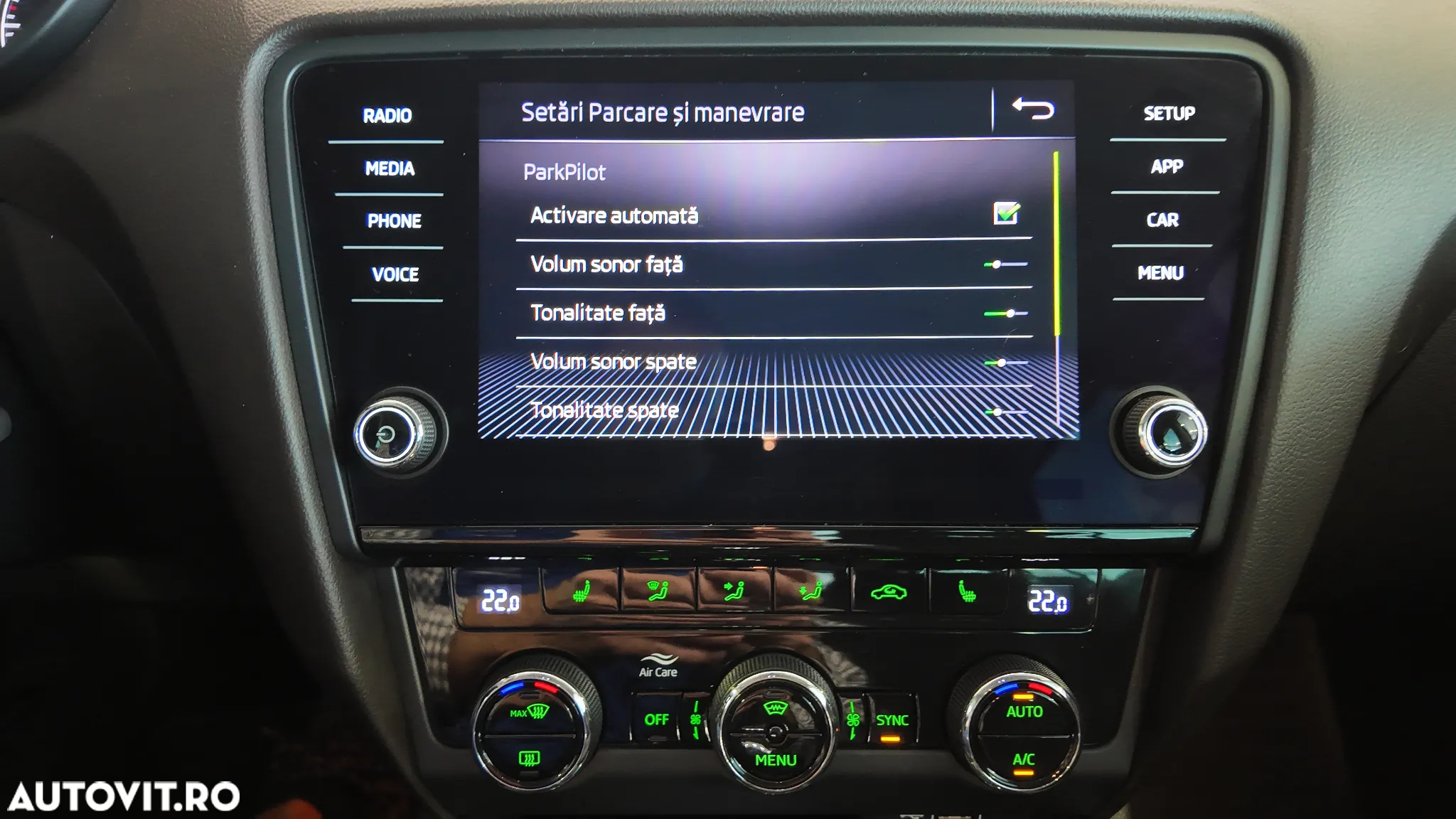 Skoda Octavia Combi Diesel 2.0 TDI 4X4 DSG Scout - 31