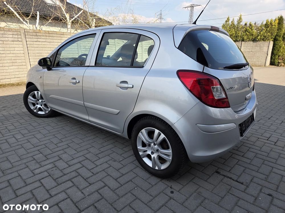 Opel Corsa 1.0 12V - 10