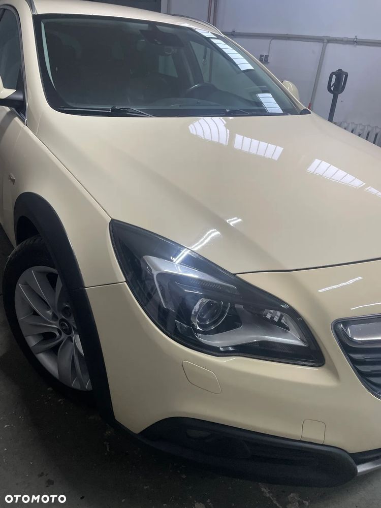 Opel Insignia 2.0 CDTI 4x4 Sports Tourer - 12