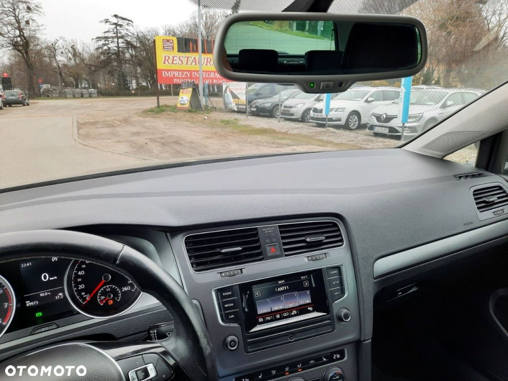 Volkswagen Golf - 30