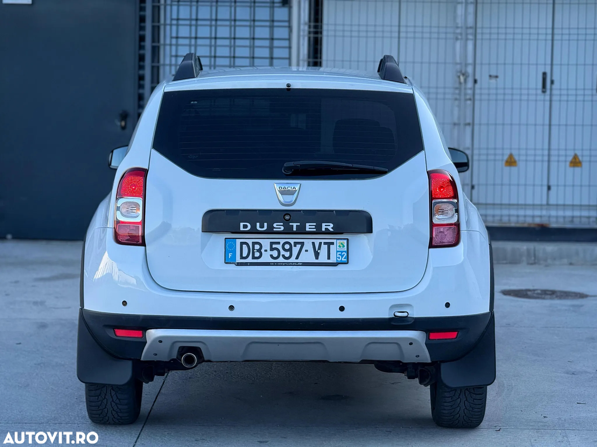 Dacia Duster 1.5 dCi 4x2 Laureate - 9