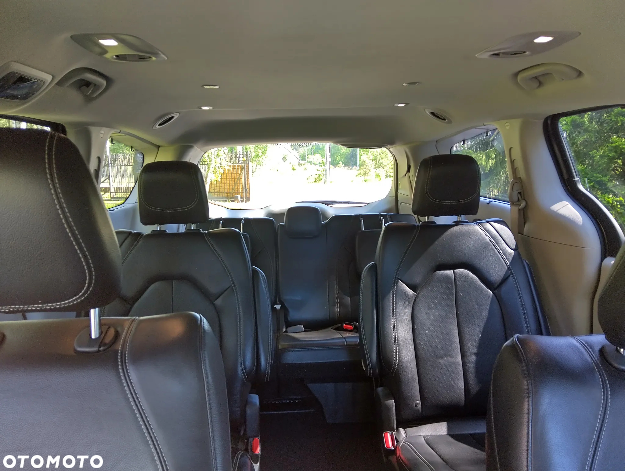 Chrysler Pacifica - 21