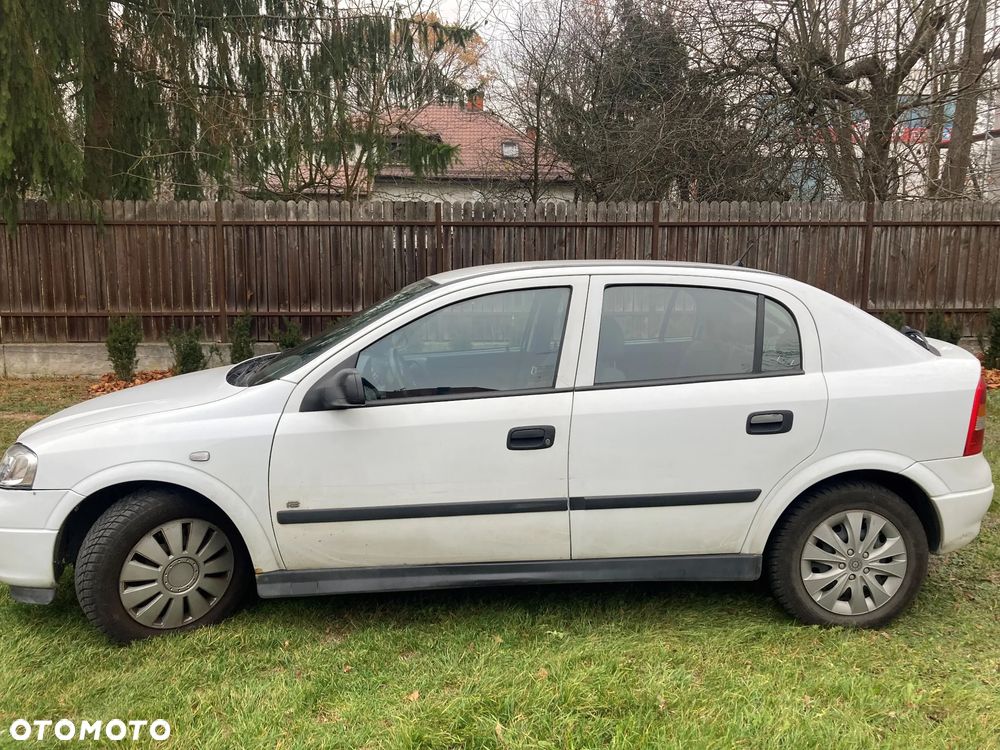 Opel Astra 1.4 Start - 1